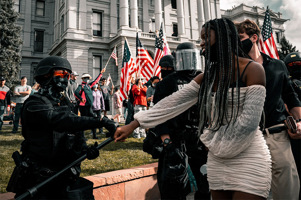 Nên bán nhà 6 tỷ mua chung cư 3,5 tỷ, thêm mảnh đất ngoại ô?